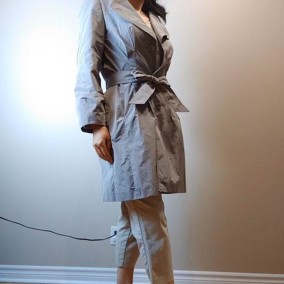 🔥Price Drop🔥🎉HP🎉 Banana Republic Belted Trench Coat - Picture 2 of 9